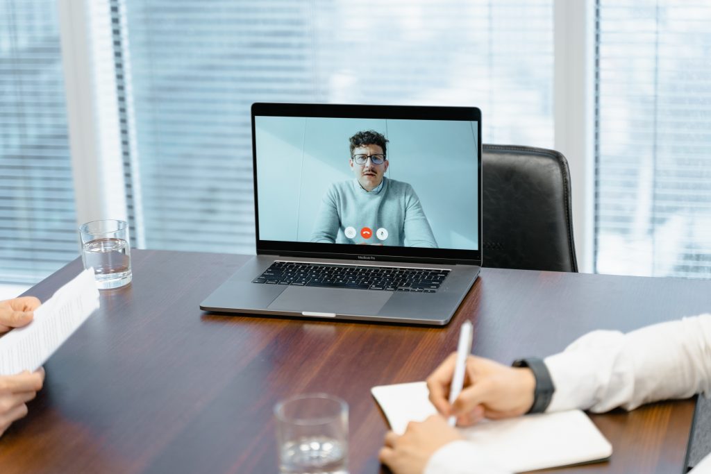 El impacto positivo de meetings con video activado.
